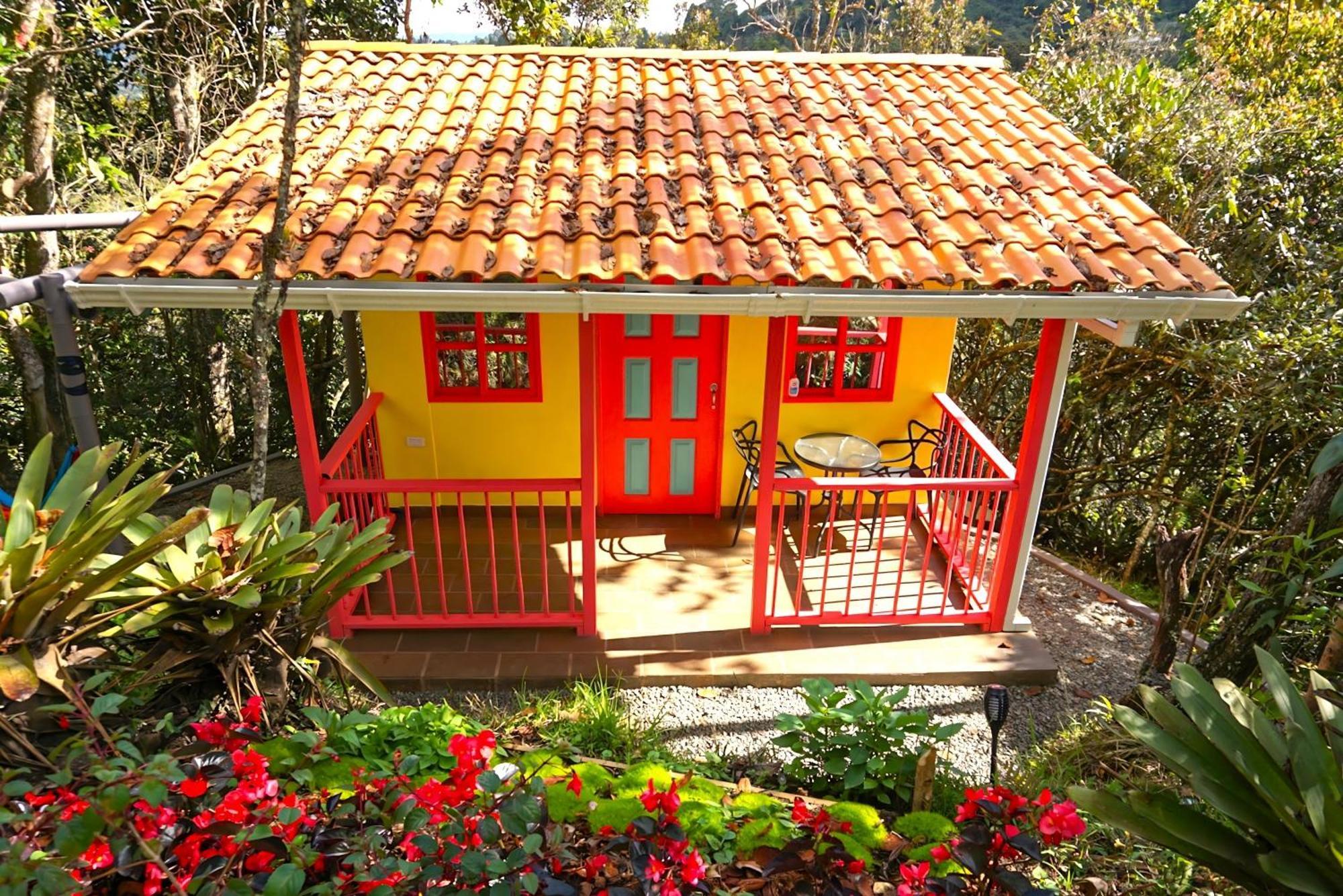 Encanto Minicasitas En Medio De La Naturaleza Santa Elena  Bagian luar foto